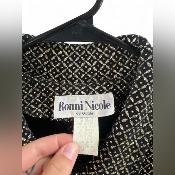 Ronni Nicole vintage sparkle long sleeve button down shirt - Picture 2 of 5